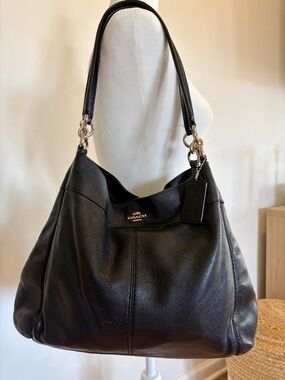 Coach Lexy Pebbled Leather Shoulder Bag Black | Classic Everyday Tote